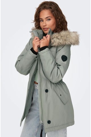 Only Kapüşonlu Yeşil Kadın Parka 15304625 001