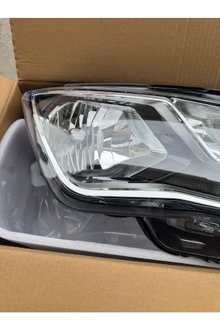 Seat Toledo Sağ Far 2012-2018 6jb941016