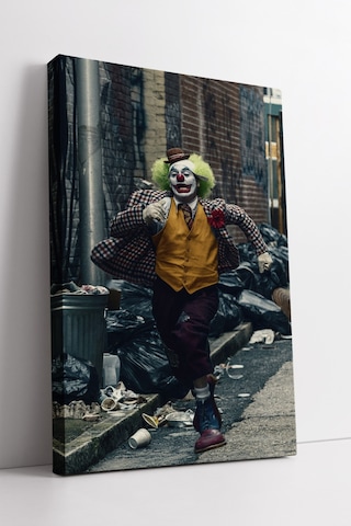 Joker Esintili Koşan Palyaço Temalı Kanvas Tablo İle Duvarlarda Enerjik Ve Modern Dekor Stili
