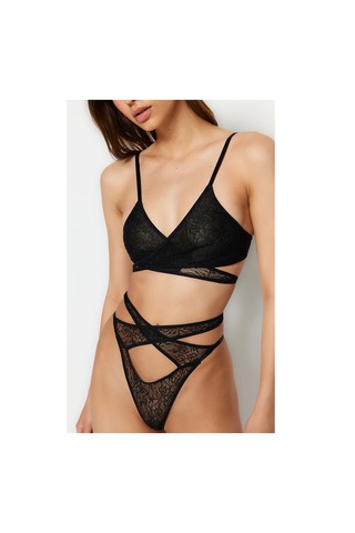 Dantel Bralet Ve Çapraz Bantlı String Takım Siyah
