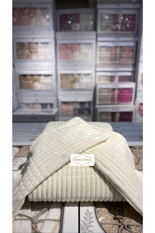 Saraylı Home Merinos Modern Line Yatak Örtüsü Beyaz