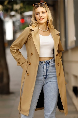 Kadın Kamel Düğmeli Su İtici Kuşaklı Kol Kemerli Trençkot Kamel