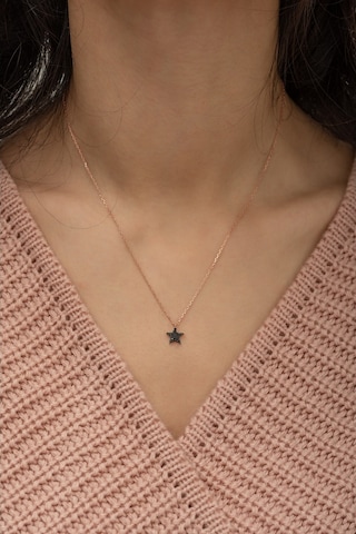 925 Ayar Minik Siyah Yıldız Kadın Gümüş Kolye