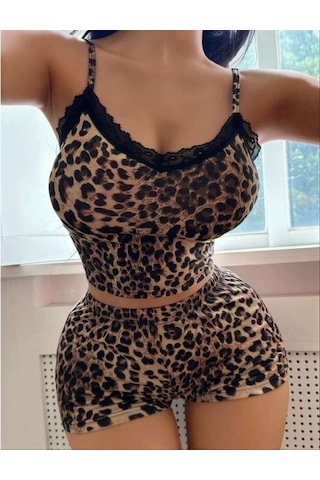 İkikareshop Leopar Desenli Dantel İşlemeli İnce Askılı Şortlu Pijama Takımı Çok Renkli
