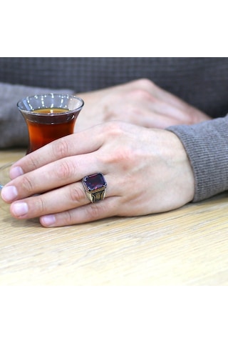 Baget Kesim Kırmızı Zirkon Taşlı Yanları Gotik Süslemeli 925 Ayar (537174758)