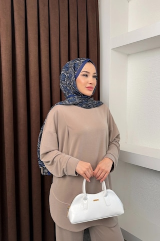 Mihran Butik Kalina Model İthal Pike Kumaş Cep Detaylı Kadın Takım Taş