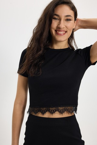 Tudors Kadın Slim Fit Dar Kesim Pamuklu Bisiklet Yaka Dantel Detaylı Siyah Etek Tişört Takım-50455