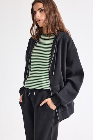 Defacto Relax Fit Kapüşonlu Fermuarlı Cepli Basic Sweatshirt Hırka D8717ax26wnbk81 Siyah-bk81