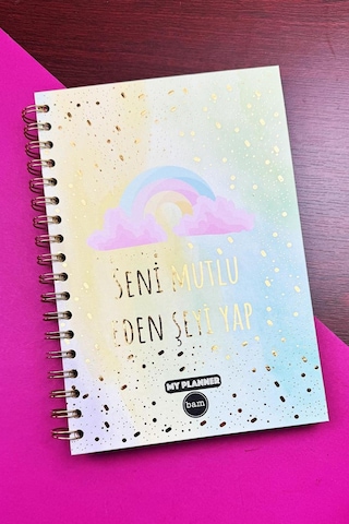 Mutlu Eden Şeyi Yap Tasarımlı Spiralli Sticker'lı Tarihsiz Konuşan Ajanda Haftalık Planlayıcı Defter renkli