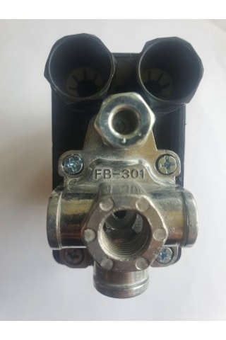 KOMPRESÖR BASINÇ  OTOMATİĞİ 3 YOLLU 22O V ( AYARLI BASINÇ ŞALTER