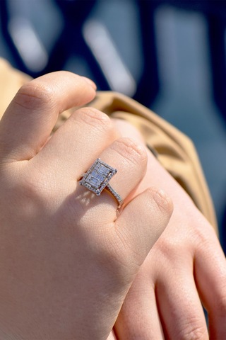 0.80 Ct Modern Tasarım Baget Kare Tektaş Yüzük
