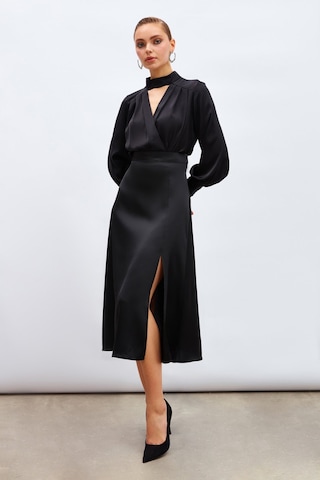 Sateen Yırtmaçlı Saten Etek - Siyah-133207 Siyah