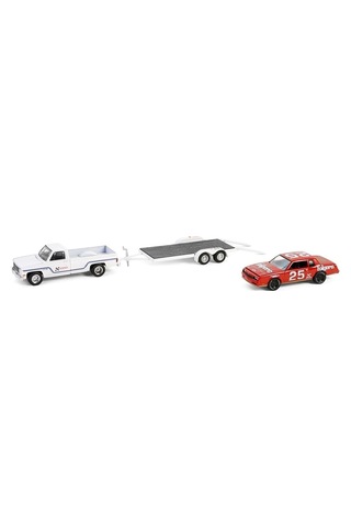Greenlight 1/64 Racing Hitch & Tow Series 5 1986 Chevy C30 Custom Deluxe And 1986 Tim Richmond Monte