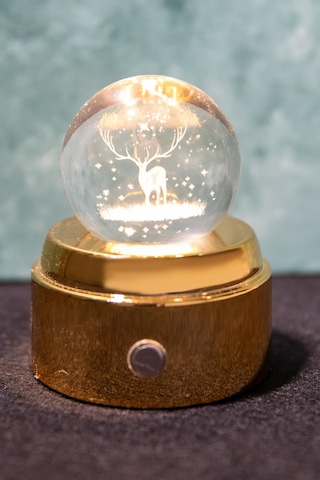 Mobgift 360 Derece Dönen Sarı Led Işıklı Gold Standlı Usb'li Kristal Geyik Model Cam Küre -