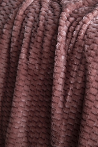 Tek Kişilik Trusty Pembe Jakar Desen Battaniye 160x220 Cm Pembe