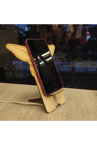 1 Fark - Ahşap Masaüstü Figürlü Telefon Standı - Grogu -Baby Yoda