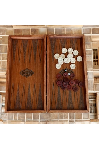 Simya İsme Özel Ahşap Pullu Ceviz Kaplama Ahşap Tavla