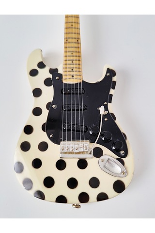 El Yapımı 1/4 Ölçek Minyatür Elektro Gitar Polka Dot Stratocaster