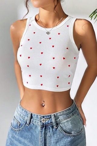 Bella Notte Mini Kalp Baskılı Model Crop Beyaz