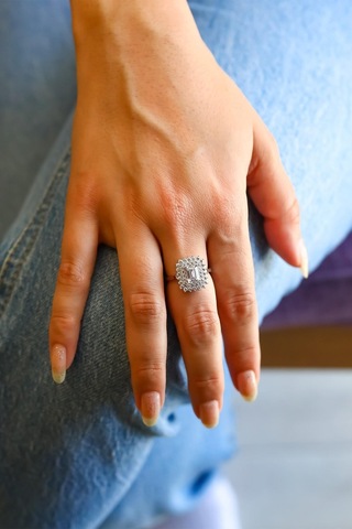 Semiz Altın Baget Taşlı Altın Yüzük S04100246