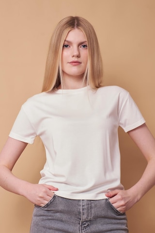 Jument Kadın Sıfır Yaka Kırışmaz Span Karışımlı Şık Kısa Kol Likralı T-shirt Bluz-krem Krem