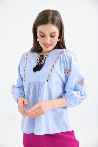 Kadın Bisiklet Yaka Balon Kol Otantik Nakış Detaylı Dokuma Bluz Bebe Mavi