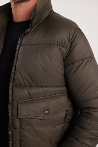Tudors Erkek Regular Fit Klasik Kesim Çift Cepli Lastikli Sıcak Tutan Dik Yaka Haki Mont-41594 Haki