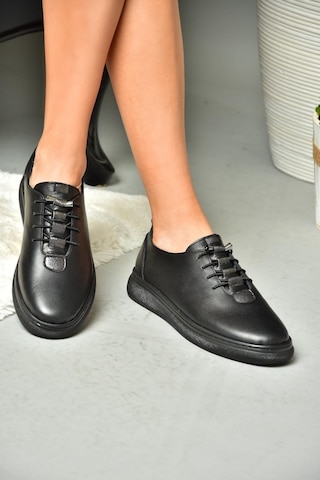 Fox Shoes P555461003 Siyah Hakiki Deri Kadın Spor Ayakkabı Sneakers Siyah