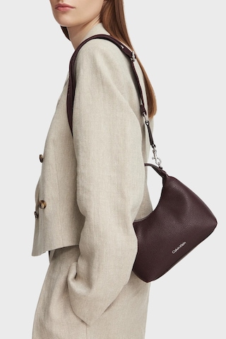 Calvin Klein Logolu Çıkarılabilir Askılı Çanta Lv04f3892gbap Kadın Çanta Lv04f3892g Bap Bordo
