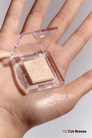 İnci Işıltılı Kremsi Dokuya Sahip Tekli Far Clio Pro Single Shadow 23fw G02 Cat Breeze