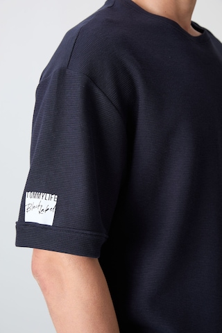 Tommy Life Lacivert Pamuklu Kalın Yüzeyi Dokulu Oversize Fit Basic Erkek T-shirt - 88339 Lacivert