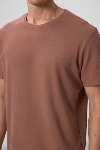 Tommylife Kahverengi Yüzeyi Dokulu Rahat Form Basic Erkek T-shirt - 88436 Kahverengi