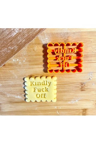 4 Adet İngilizce Harf Ve Dilekler Yazılı Bisküvi Kalıbı Pxcl Beyaz