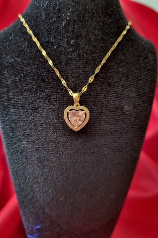 Trade Bazaar Çelik Kalpli Kadın Kolye Pembe