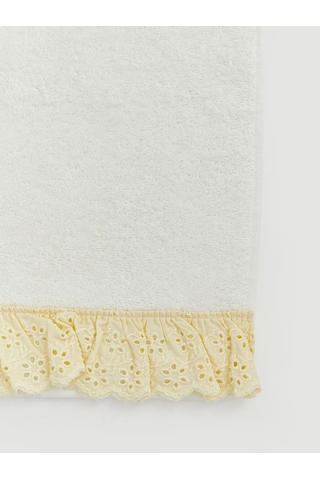 Ekru Brode İşlemeli Fırfır Detaylı Yüz Havlusu 50x80 Cm
