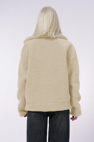 Madmext Bej Deri Detaylı Kadın Peluş Mont Mg2485 Bej