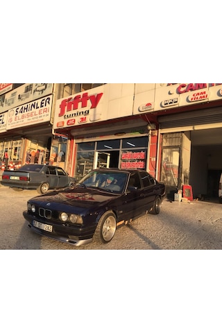 BMW E34 M5 YAN MARŞPİYEL Fiber Boyasız