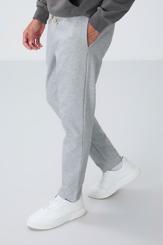 Tommy Life Gri Yüzeyi Dokulu Standart Fit Erkek Eşofman Alt - 82155