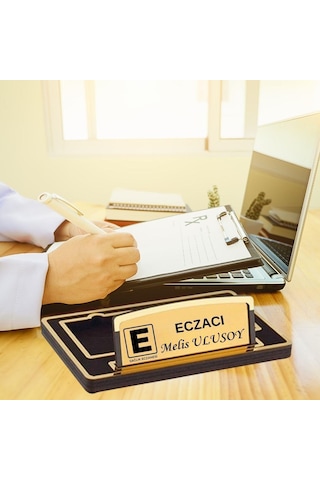 Eczacılara Özel Tasarımlı Masa Üstü Ahşap Masa Üstü İsimlik