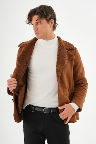 Erkek Regular Fit İçi Kürklü Düğmeli Katlı Yaka Yandan Cepli Klasik Süet Mont Kahverengi