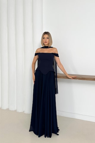 Düşük Omuz Eteği Şifon Uzun Lacivert Abiye Lacivert