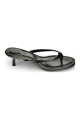 Fox Shoes Y518342809 Siyah Parmak Arası Kısa Topuklu Kadın Terlik Siyah