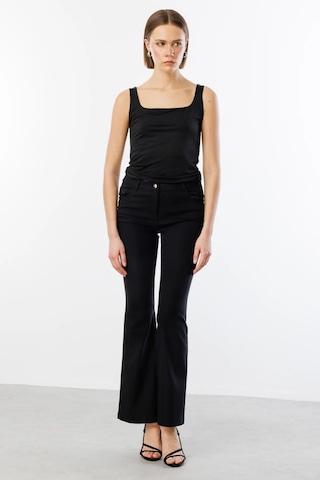 On Fashion Kare Yaka Kadın Kalın Askılı Bluz 25y.on.blz.51508.01 Siyah