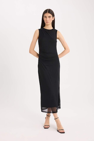 DeFacto Bodycon Vücudu Saran Yuvarlak Yaka Basic Düz Tül Kolsuz Midi Abiye Elbise D8036AX25SPBK81