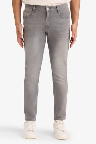 Defacto Pedro Slim Fit Dar Kalıp Normal Bel Dar Paça Cepli Jean Pantolon D0027AX24AU Gri