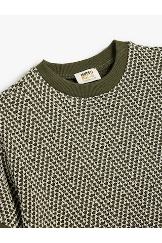 Koton Bisiklet Yaka Kısa Kollu Oversize Sweatshirt Yeşil Desenli 5skb10366tk Yeşil Desenli Yeşil