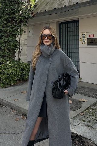 Gri Vittoria Düğmeli Yaka Kaban - 2511 Gri