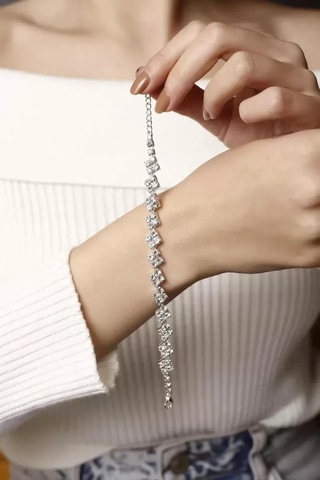 Bileklik 925 Ayar Gümüş Kadın Su Yolu Baklava Desen Zirkon Taşlı Şık Tasarım