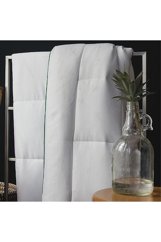 İssimo Home Premium Çift Kişilik Bambu Yorgan 195 x 215 cm Beyaz