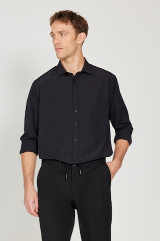 AC&Co / Altınyıldız Classics Erkek Sıyah Kolay Ütülenebilir Comfort Fit Geniş Kesim Klasik Yaka Gömlek Siyah